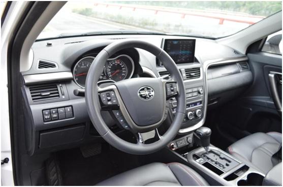 奔腾x801.8t和2.0哪个好,奔腾x80试驾2.0油耗咋样