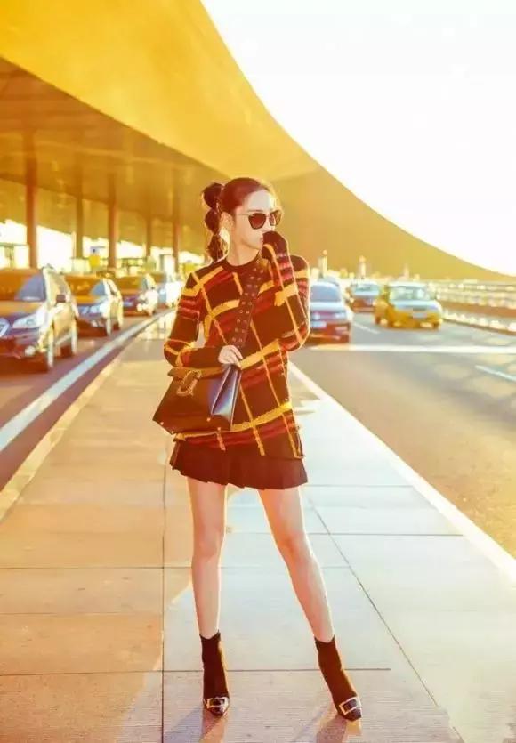 oversize卫衣怎么穿好看,oversize卫衣穿什么裤子