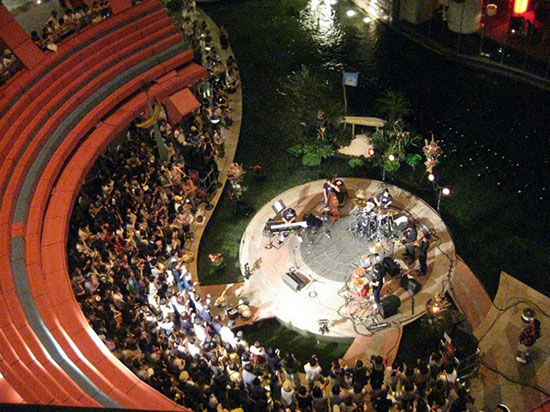 岛国人民开购物中心的脑洞，你不得不服！