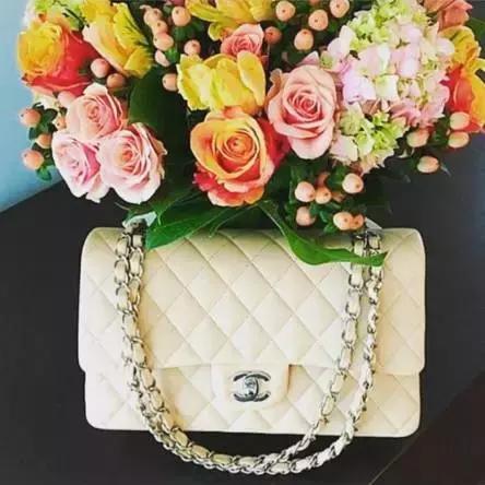 香奈儿购包圣经：经典款哪里买最便宜？