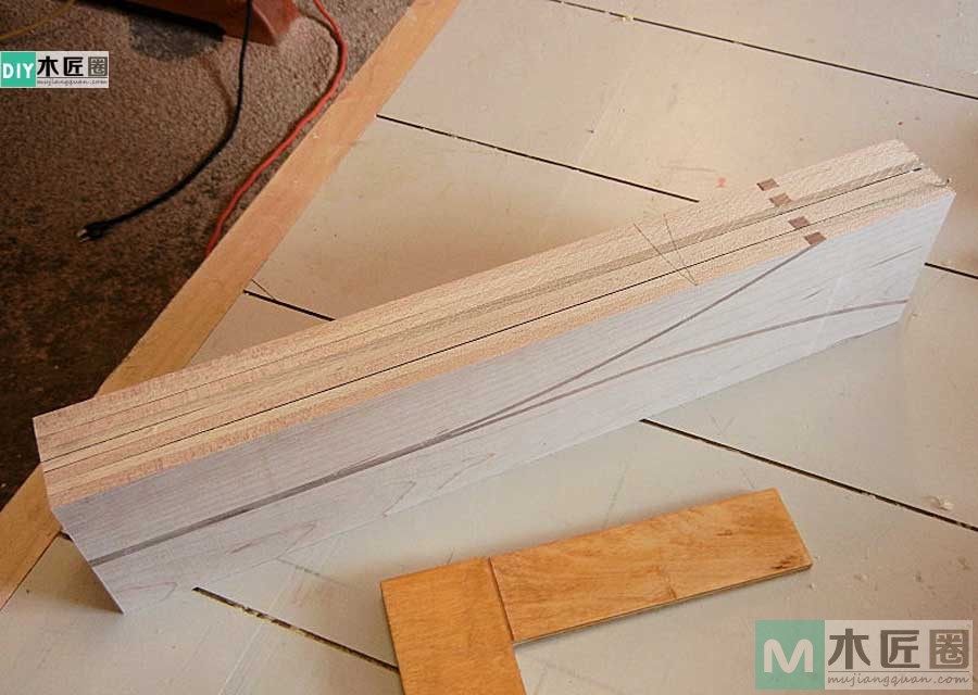 如何diy花瓶,怎样用塑料瓶做插花的花瓶