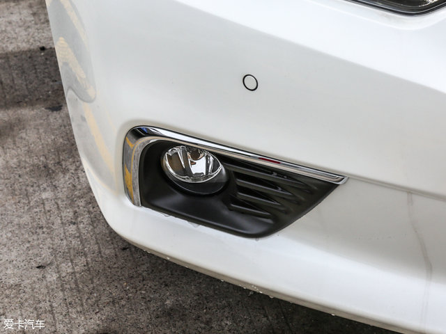 天籁主打就是静谧舒适,新款天籁的安全性