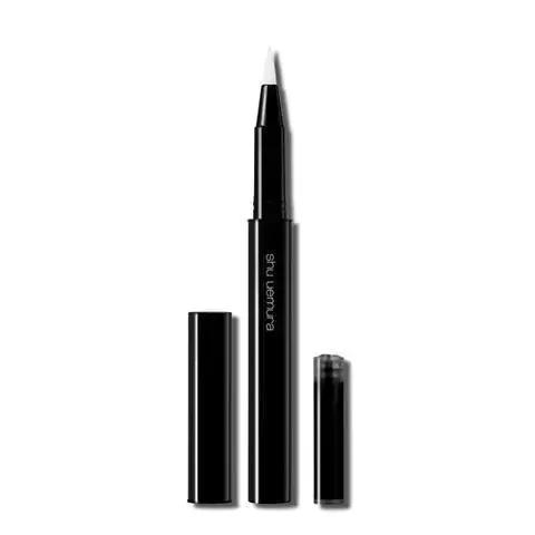 化妆眼线笔好用吗,化妆不能缺少的是什么