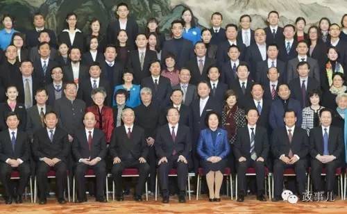 87岁的*启立胡**卸任了