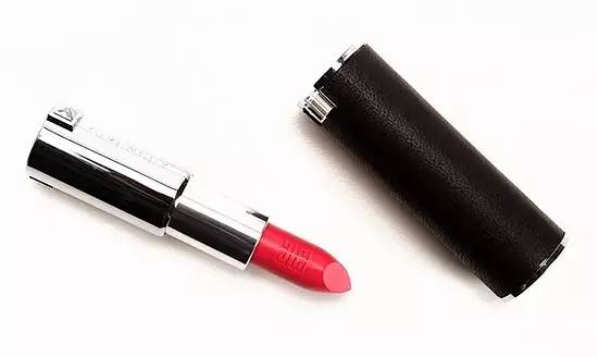 有人为一支口红在国外打架,于是口红界炸锅了