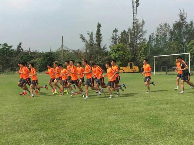 期待马导狠狠教练这群步行者，直接不像话，练到过年再说