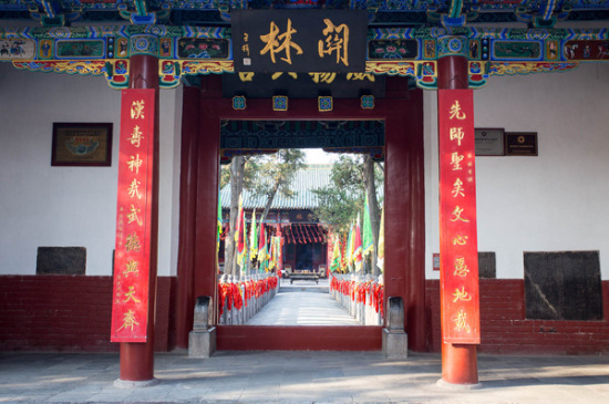 曹操将关羽首级葬于洛阳的关林,洛阳关林是埋葬关羽首级的地方吗