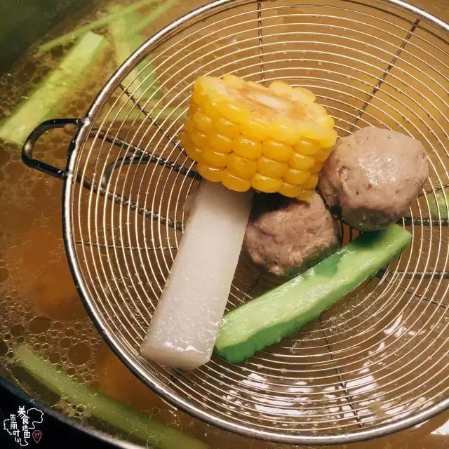 一年3家店！这家火爆的潮牛又来占领岳阳街啦！