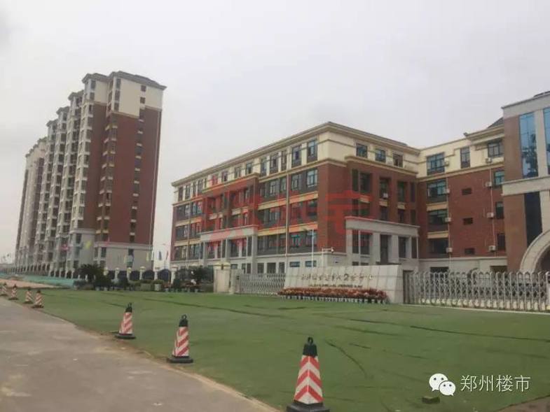 港南的理想与尴尬：探访航空港区和昌盛世城邦