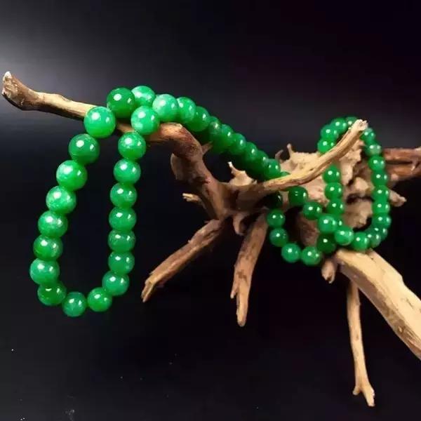 网购翡翠有哪些优缺点？又需要注意什么？