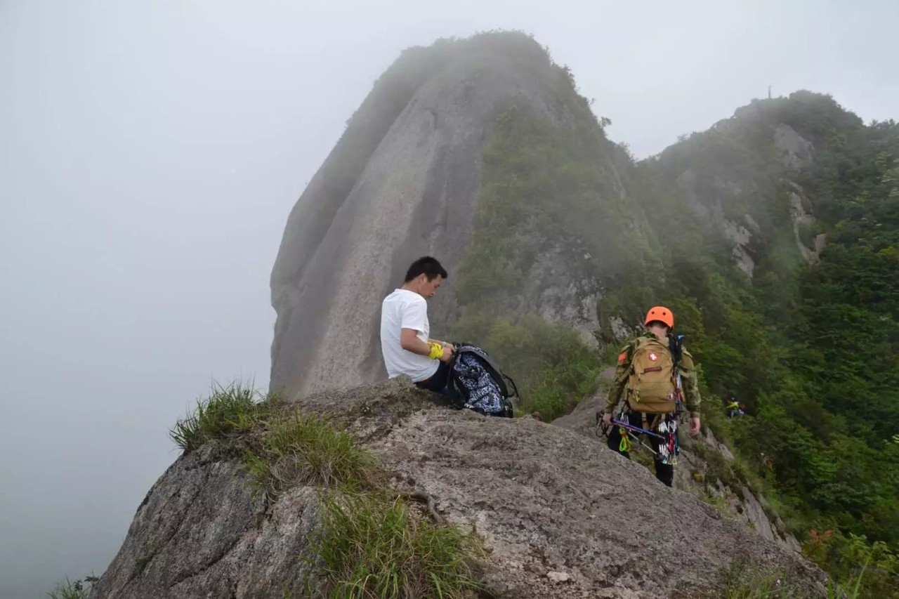 温州雁荡山徒步攻略,雁荡四尖徒步路线