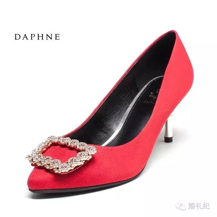 jimmychoo缎面婚鞋,jimmychoo婚鞋好穿吗