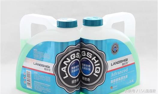 天冷了记得给爱车换冬季玻璃水,冬季车子一定要换冬季玻璃水吗