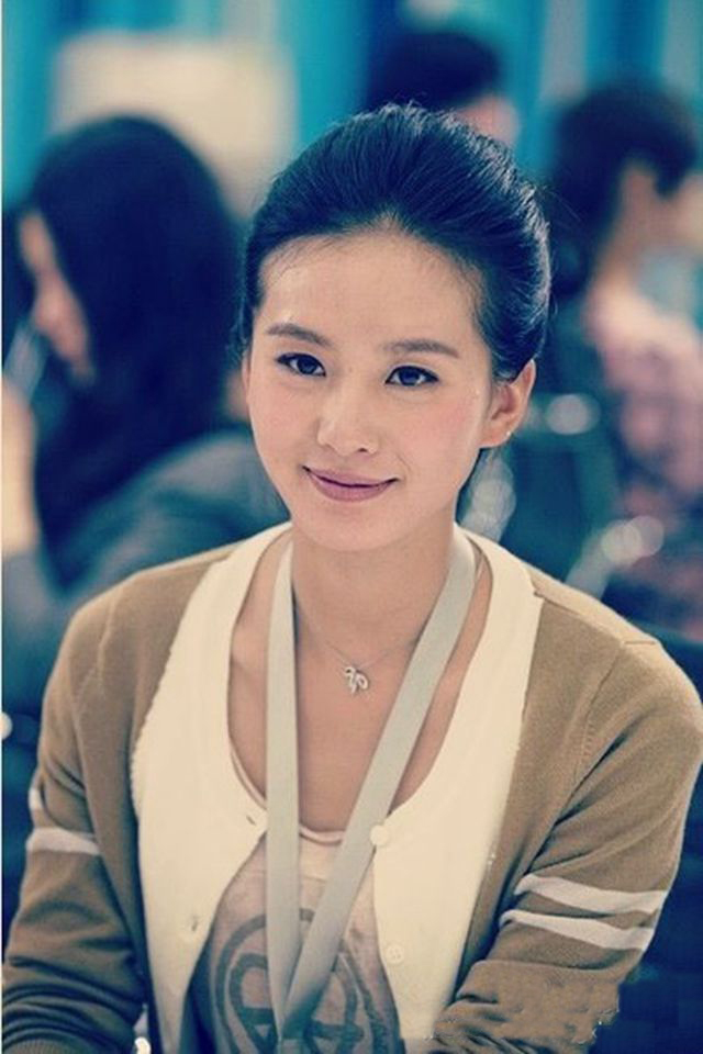 马尾都是明星范儿，又到头发起电时，你怎么办？