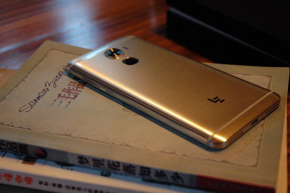 乐视乐pro3双摄ai版手机,乐pro3和乐视2哪个好