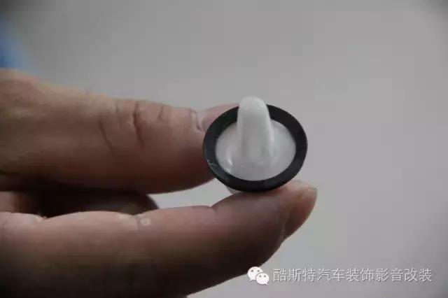 福克斯汽车隔音,福克斯车门隔音棉和止震板