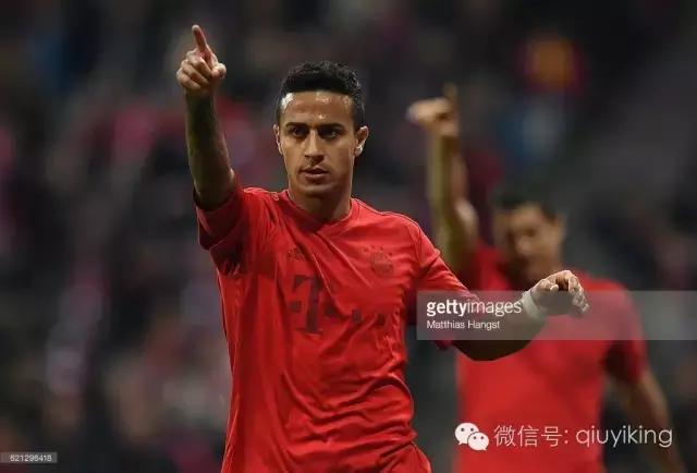 拜仁红蓝白三色,拜仁震撼瞬间