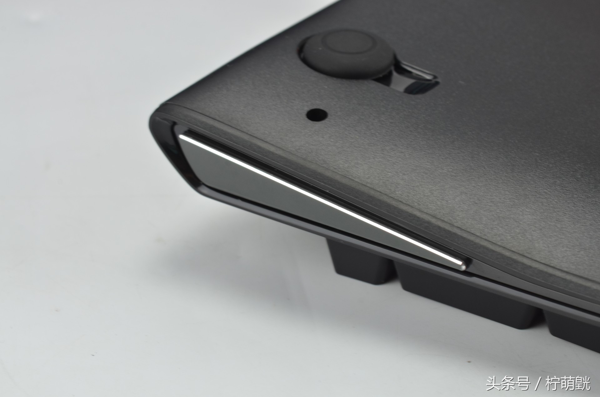 顶级rgb机械键盘,赛睿apexprort机械键盘评测