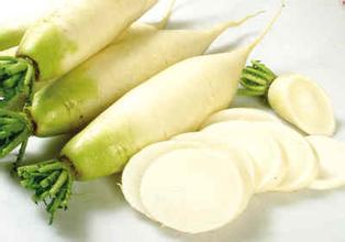 冬天嘴皮干裂怎么办,南方人冬天到北方嘴唇干裂怎么办