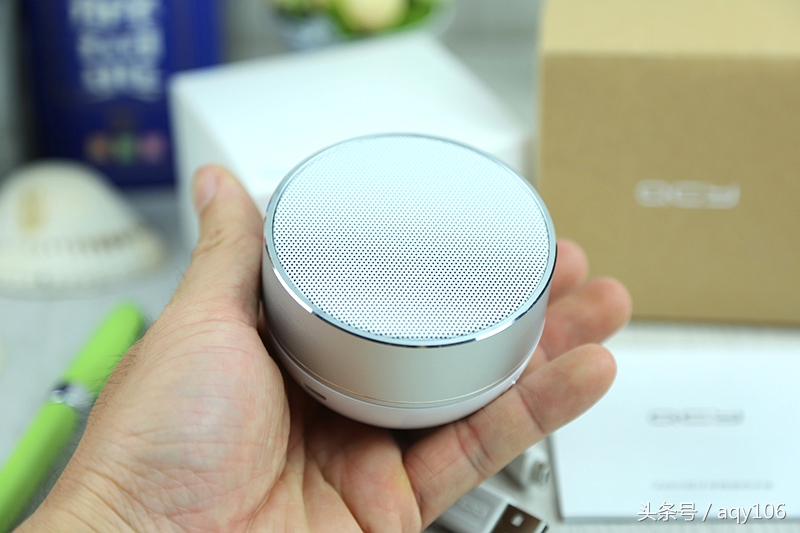 听的就是性价比——QCY新品无线蓝牙小音箱QQ800上手体验