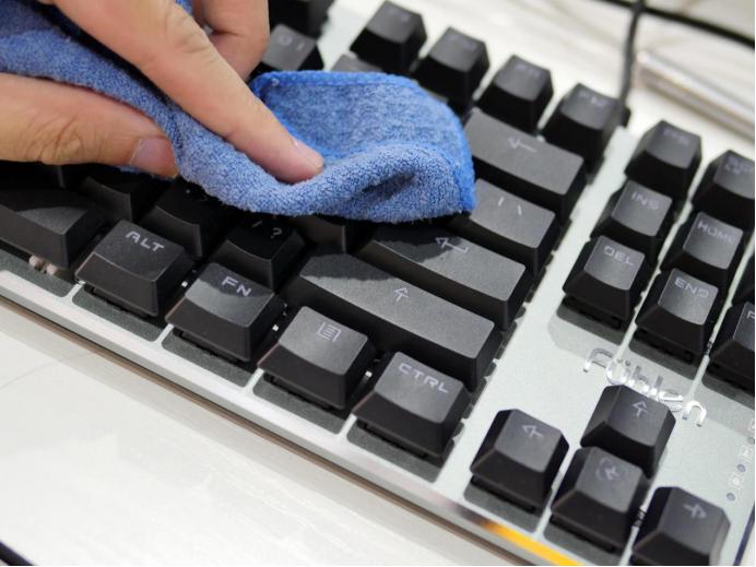 使用两年的机械键盘清洁,机械键盘清洗方法有哪些