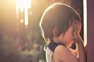 穷就不该要小孩,穷该不该要孩子