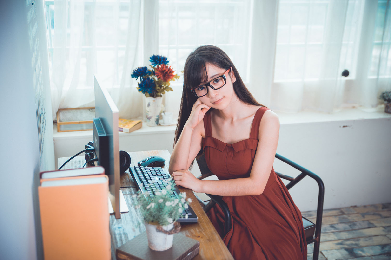 美女摄影师真情告白，显示器的选择是如此重要
