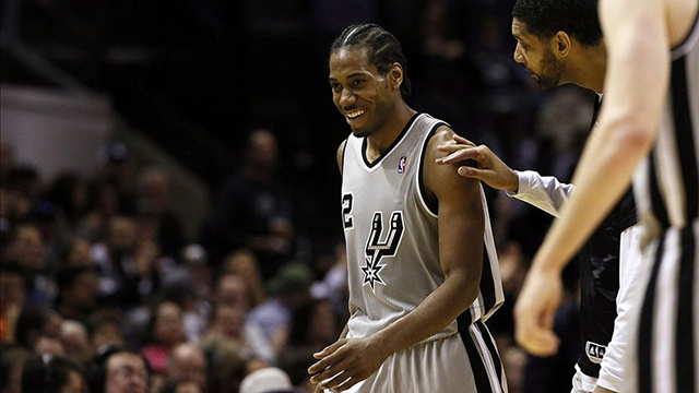 老流氓又悄悄四连胜！本季马刺三大问题阿德仍不幸福？