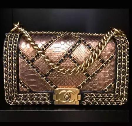 香奈儿购包圣经：经典款哪里买最便宜？