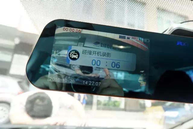 行车记录仪双摄像头买什么牌子,行车记录仪双摄像头有哪些