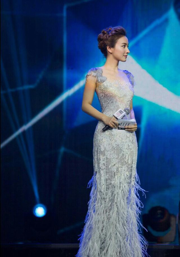 “刚从巴黎回来的“吴昕已经进化成了真女神！