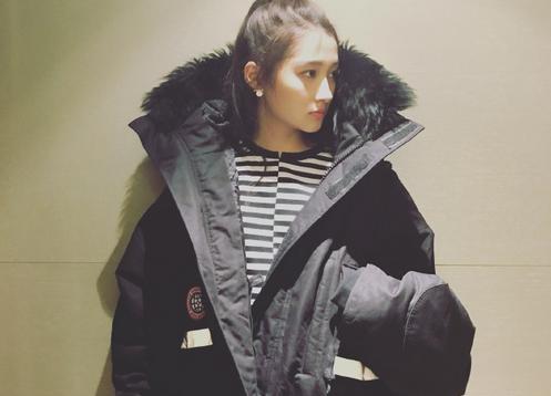 关晓彤一件大衣2万,马伊琍一个包一两万,娱乐圈的消费观学不来