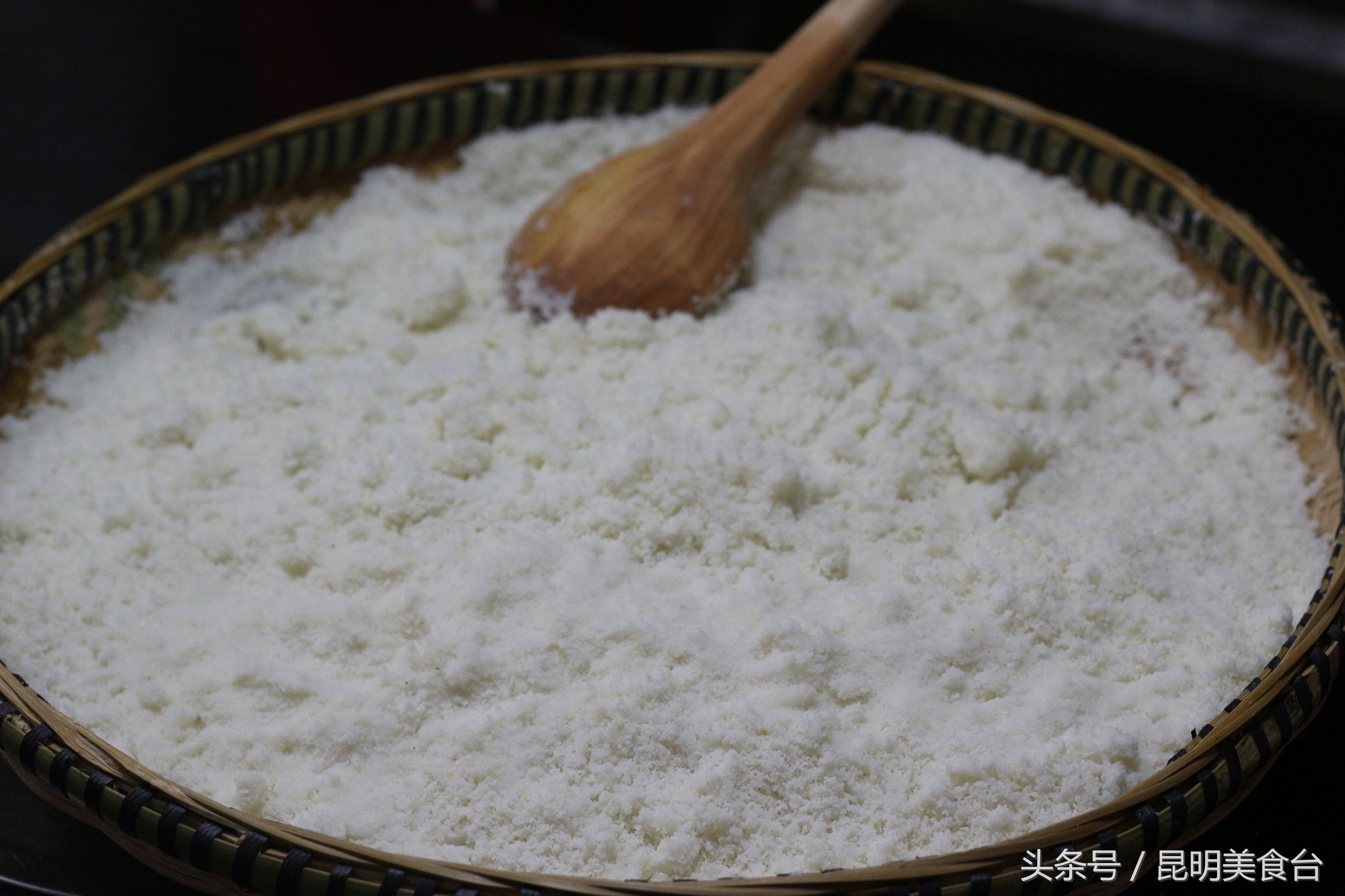 昆明昭通包谷饭,昭通大碗包谷饭