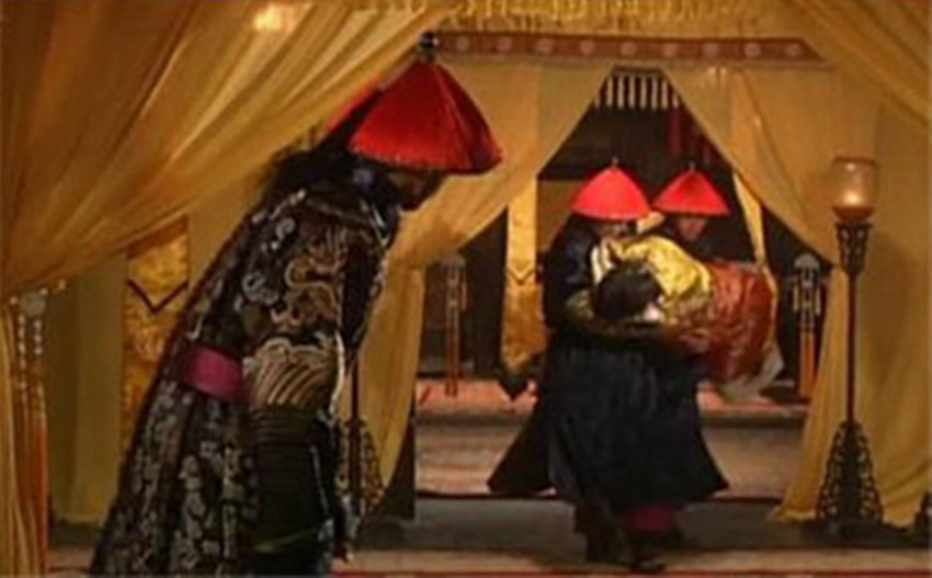 皇帝临幸的制度需要记录什么,皇帝出宫要什么流程