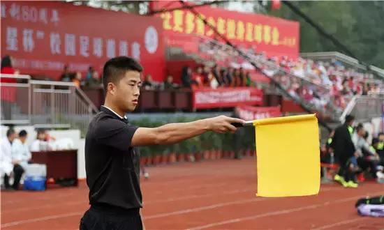 广安：快乐足球“红星”闪耀