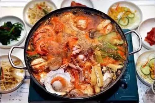 贾跃亭蒙眼狂奔的照片,贾跃亭名言蒙眼狂奔