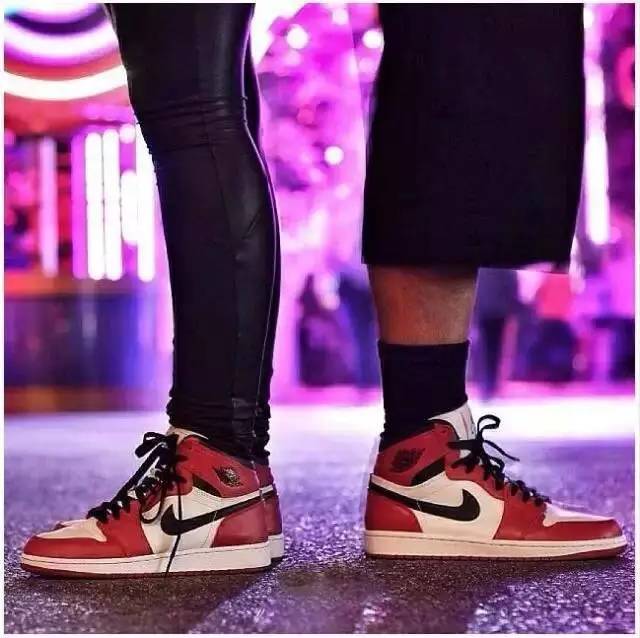 教你如何有逼格地秀恩爱，单身狗都哭了！