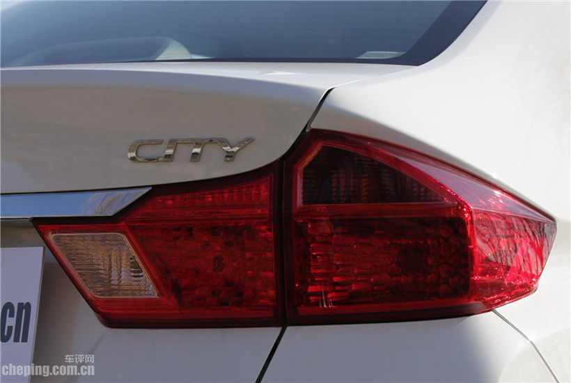 师出同门之争,师出同门却各有高招