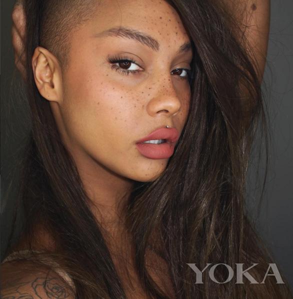 流行唇色珊瑚橘,2019韩国最流行唇色