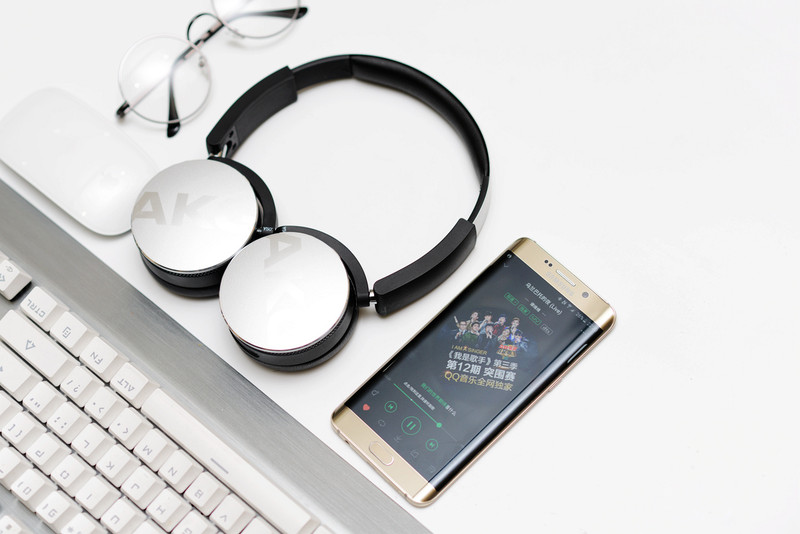 akg耳机y50bt,akgy50bt降噪吗