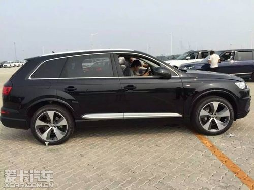 老款奥迪q7手动挡车型,奥迪q7这车怎么样