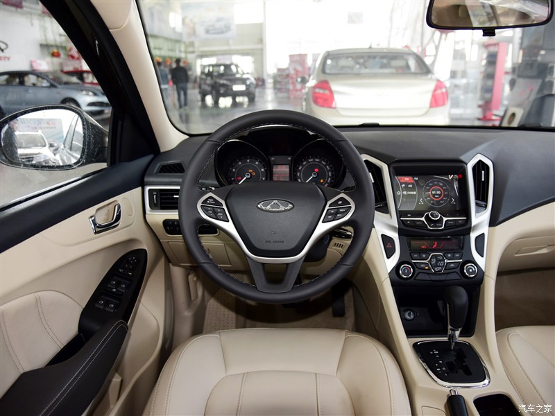 新手头一天上路怕熄火怕迷路？8万家轿自动导航全都有