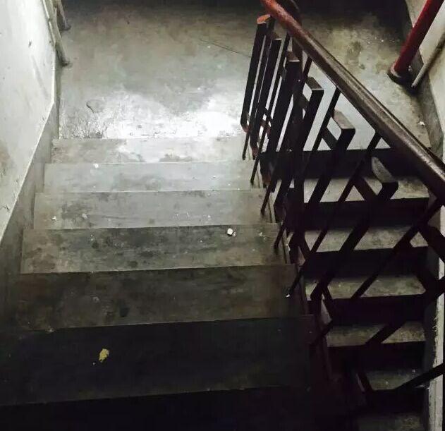 福州“回南天”穿越！从春天穿回冬天一招教你地板速干