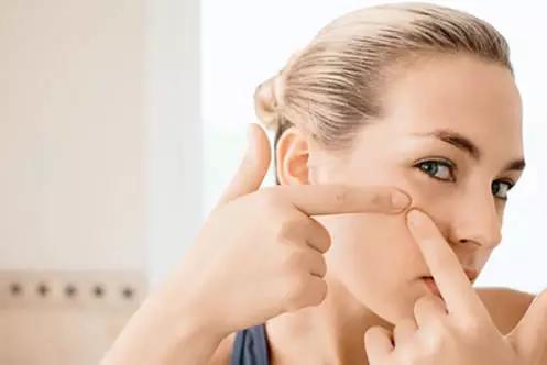 风华正茂,怎能没了青春只剩“痘”