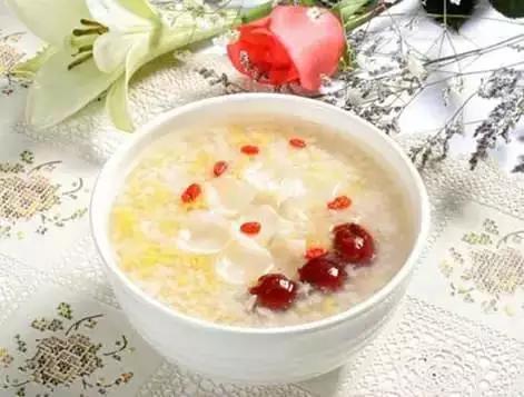 风华正茂,怎能没了青春只剩“痘”