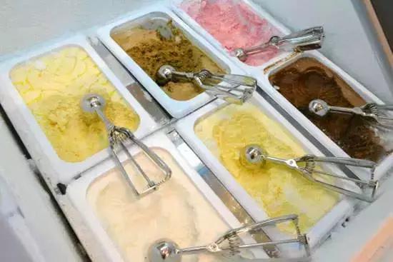 日本肯德基奶油鸡肉派,日本肯德基kfc吮指原味鸡