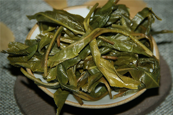 普洱茶手工杀青正确方法,普洱茶高温杀青和低温杀青的区别