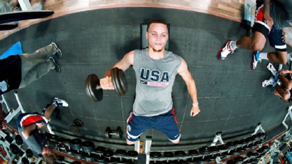 库里的脚踝是怎么恢复的,库里脚踝伤病史大全