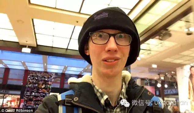 腐国奇葩boy，多花13小时绕路回家，只为省7镑!