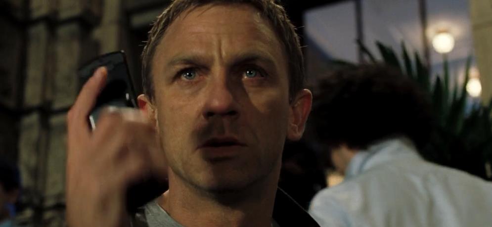 还记得06年的索尼吗,《007:皇家*场赌**》中那些数码科技